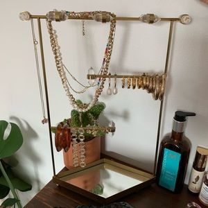 UO Jewelry Organizer